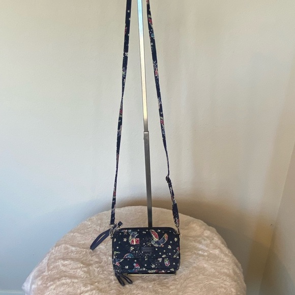 Vera Bradley Georgia Holiday Owls Wallet - Picture 2 of 9